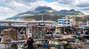 Otavalo – Famous indigenous craft market