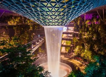 Jewel Changi – Waterfall inside airport
