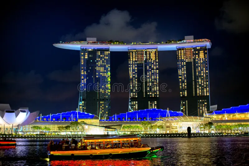 Marina Bay Sands – Iconic rooftop views